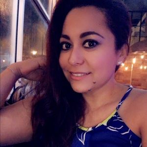 Meet your Posher, Lucinda